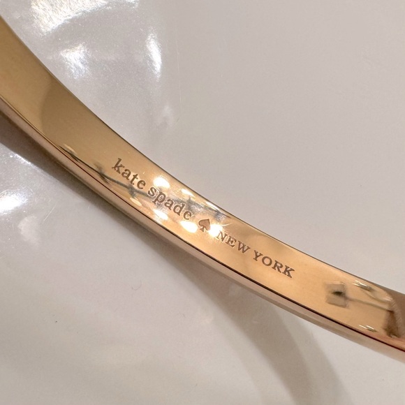 Kate Spade Set in Stone Hinged Bangle - Picture 6 of 7